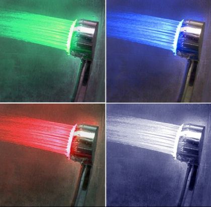 СВЕТЕЩА LED ДУШ СЛУШАЛКА 3 ЦВЯТА