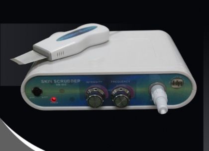 Фриматор HB-402   почиства порите, премахва ефективно петна, бръчки,